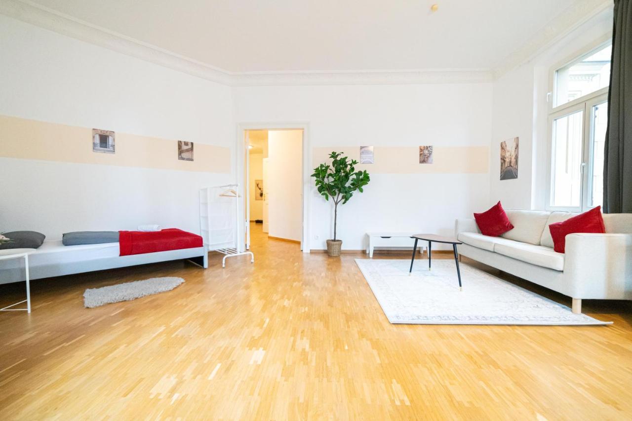 Fullhouse - Halle - Vs7 - 3 Beds - Nespresso Экстерьер фото