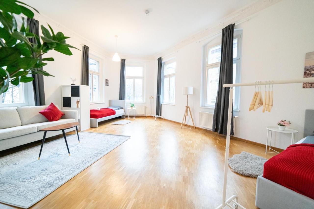 Fullhouse - Halle - Vs7 - 3 Beds - Nespresso Экстерьер фото